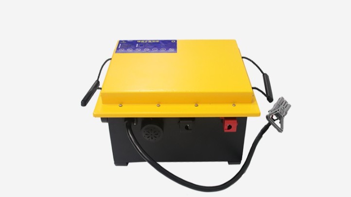 駕駛洗地機(jī)專(zhuān)用全裕智慧鋰電池 24V150AH