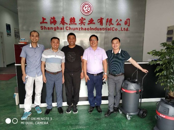 全裕磷酸鐵鋰電池與智能充電器，品質(zhì)穩(wěn)定，服務(wù)周到！